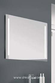 Alternativ ist ein badlampe mit blende möglich, die das licht auf den spiegel richtet. Geberit Option Lichtspiegel Beleuchtung Beidseitig Breite 90cm 500589001 Beleuchtung Badezimmer Trends Licht