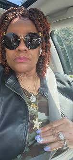 Comedian jazzyteez2 added a new photo.