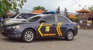 Screenshotnya bisa lihat di samping. 5600 Gambar Mobil Polisi Di Indonesia Gratis Gambar Mobil