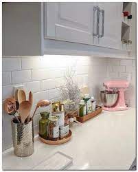 21 Enkle Franske Land Ideer Til Kokkenindretning Kitchideas Kitchendecor Kitche E Kitchen Decor Apartment Kitchen Decor Collections Country Kitchen Decor