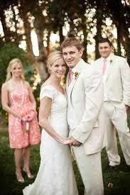 Pin By Danielle Duncan On Great Info Wedding Parties Pictures Wedding Party Photography Wedding Photography Poses Bridal Party
