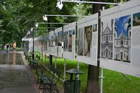 Pin Di Arts District