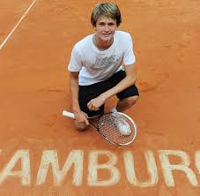 That is why he is now using or endorsing the gravity pro. Alexander Zverev Unheimlich Stolz Auf Unseren Hamburger Jung Welt