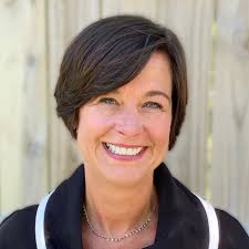 Who can provide custom sewing services in St Cloud, MN?