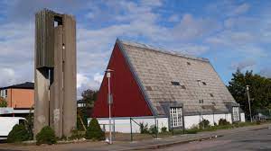 Det första spadtaget för hjällbo togs 1965 av torsten henrikson. Hammarkullens Kyrka Wikipedia