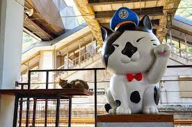 猴硐貓村新景點 貓咪站牌 彩繪壁 鋼琴樓梯與q版貓家族公仔 character fictional characters sonic the hedgehog