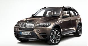 Bmw X5 Dort Dizel Ve Benzinli Motor Secenekleri Ile Verimlilik Ve Performans Acisindan On Plana Cikiyor Benzinli Modeller De Bmw X5 Bmw Araba