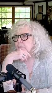 Exploring Wall Decoration and Teenage Perspectives