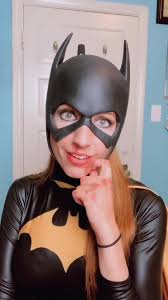 Amanda Lynne Batgirl Cosplay Fun Moments