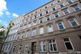 Eine genossenschaftliche wohnung (genossenschaftswohnung) ist eine wohnung, die von einer wohnungsbaugenossenschaft verwaltet, vermietet und bewirtschaftet wird. 3 Zimmer Wohnung Zu Vermieten Kastanienallee 25 20359 Hamburg Sankt Pauli St Pauli Mapio Net