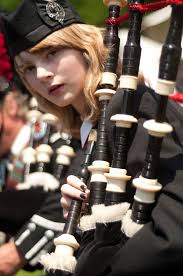 ปักพินโดย Greg Oldham ใน Red