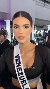 LA ROSTRA BELLA QUE SE GASTÓ NUESTRA MÁXIMA @ileanamarquezpedroza PARA LA  PRELIMINAR HECHA POR @lydianarodriguezbeauty. , QUEREMOS LA MISMA MAKE UP  ARTIST PARA MAÑANA. 😮‍💨👑