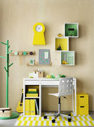 Votre Enfant Reclame Un Bureau Rien Qu A Lui Pour La Rentree Dans Le Magazine Ikeafamilylive Du M Ikea Chambre Enfant Bureau Enfant Peinture Chambre Enfant