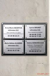 Support Multi Plaques Pour Plaques Professionnelles Au Format 30x20 Cm Support En Plexiglas Gris Anthracite Plaque Professionnelle Plaque Support De Plaque