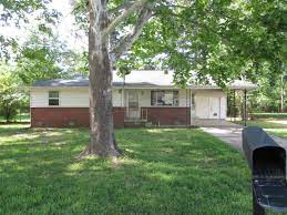 1421 Phillip Drive Jacksonville Ar 72076 Corner Of Marshall Rd And Phillip Drive Features A Three Bedrooms And One Bath B Bungalow Property For Sale Property