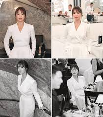 Click here for song hye kyo's previously released spreads from the june edition of elle korea. Song Hye Kyo Attends Ralph Lauren Fashion Show Sparks At Afar