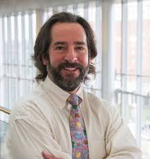 Amazon.com: The Titanic Effect: Successfully Navigating the Uncertainties  that Sink Most Startups: 9781642792140: Saxton, Todd, Saxton, M. Kim,  Cloran, Michael: Books