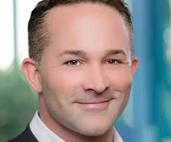 Ryan Bloomer's Instagram, Twitter & Facebook