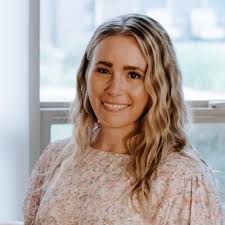 Brittany Bach's Instagram, Twitter & Facebook