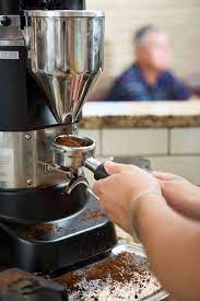 Dosers are good when many people are using the grinder, as they minimize mess around the grinder. The Best Burr Coffee Grinders Available In 2017 A Foodal Buying Guide