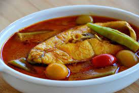 Kari ikan sedap dimakan bersama sambal belacan dan ikan goreng. Pin On Curry Curry
