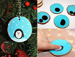 Malen Mit Fingerfarben Tipps Ideen Fur Kinder Und Kleinkinder In 2020 Christmas Ornaments Novelty Christmas Holiday Decor