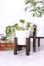 Diy plant stand instructions with just a few required materials. Make A Mini Tabletop Plant Stand Diy Plant Stand Plant Stand Indoor Plant Stand