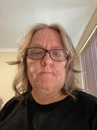 Review and pics of Alison at Latitude, scroll down when