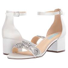 Kenneth cole reaction carrie espadrille wedge most the classic shoe will look good with everything from jeans to dresses and skirts, and they feature the brand's signature n5 cushioning system for. The Most Comfortable Heels You Can Actually Walk In 2020