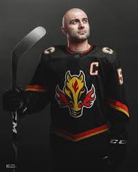Последние твиты от calgary flames (@nhlflames). Adam Spizzirri On Twitter First Look At Mark Giordano In The Calgary Flames Blasty Or Reverse Retro Jersey S Nhlflames Flames Fans What Do You Think Https T Co Bedzqlfkz8
