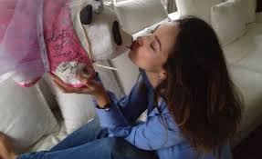 In this section, enjoy our galleria of madalina diana in the year 2007, ghenea attracted the attention of media in romania upon the release of ii tempo tra di noi video where she was featured as the singer's. MÄƒdÄƒlina Ghenea A NÄƒscut O FetiÈ›Äƒ Revista Baby Pentru PÄƒrinti È™i Copii