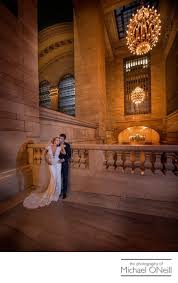 Awesome Nyc Wedding Photos Grand Central Station Iconic New York Buildings Long Island Li Wedding Photogr Nyc Wedding Photos Ny Wedding Photography Nyc Wedding