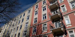 Diese statistik zeigt den bestand an wohnungen der wohnungsgesellschaft deutsche wohnen im zeitraum der jahre von 2012 bis 2020. Pensionskasse Kauft Deutsche Wohnungen Das Geschaft Mit Den Hoheren Mieten Taz De