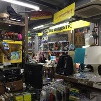 Quel est l'objectif de votre visite aujourd'hui ? Cash Converters Chinatown Boutique D Occasions Vintage A Singapore