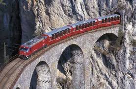 The municipality had a total population of 30,618 in 31 december 2019. Schweiz In Einem Zug Uber Die Alpen Reise Anzeige Stuttgarter Nachrichten