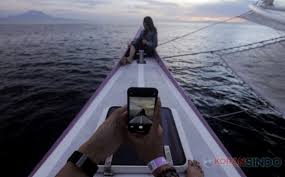 Buka sampai jam berapa? | buka sampai jam berapa? Keseruan Sunrise Hangouts Dari Atas Bali Aneecha Sailing Catamaran 1 Foto Okezone Economy