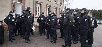 Police, gendarmerie, prison/pénitencier, école militaire. Semaine D Incorporation Avec Les Eleves Gardiens De La Paix 2017 Dossiers Archives Des Dossiers Archives Ministere De L Interieur