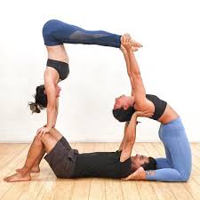 Littleyogii Eyeofjose Partner Yoga 3 Person Yoga Poses Three Person Yoga Poses