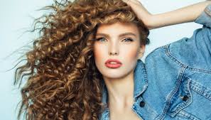 Feb 25, 2022 · colpi di sole su capelli castani: Capelli Ricci Come Proteggerli In Estate Beauty In The City