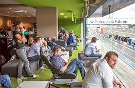 Aber schon in der ersten runde setzte regen ein, der. Vip Ticket Fur Das 24h Rennen Am Nurburgring Erlebnis Klub