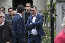 Een populair interactief platform waar wielerliefhebbers over wielrennen in discussie kunnen gaan. Nick Nuyens En Wout Van Aert Opnieuw Verhoord Over Overlijde Het Nieuwsblad Mobile
