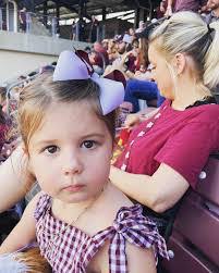 Kat Leggett's Instagram, Twitter & Facebook