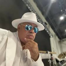 Who remembers the plaza 69/70 great music soul reggae the last record of  the night time is tight by booker t and the mgs then a mad dash for the  10.55 bus