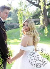 Lucy hale, shay mitchell, sasha pieterse, etc! Sasha Pieterse Photo 171 Of 120 Pics Wallpaper Photo 1041420 Theplace2