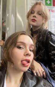 Кавер Истории