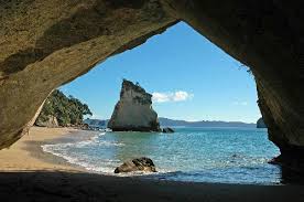 Er führt entlang eines flusses, dur Narnia Neuseeland Neuseeland Reise Neuseeland Orte Zum Besuchen