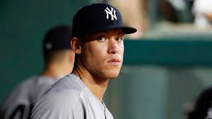 Yanks' Aaron Judge out indefinitely with broken rib, hopes to avoid surgery - ESPN