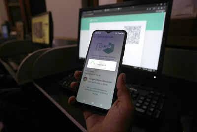 Pakistan Internet Slowdown Hits Multiple Cities 