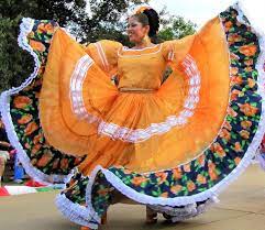 Folklorico At Fiesta De Reyes Http Www Oldtownmexicanfood Com Mexican Bridesmaid Dresses Traditional Mexican Dress Folklorico Dresses