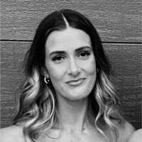 Kathryn Bergin's Instagram, Twitter & Facebook